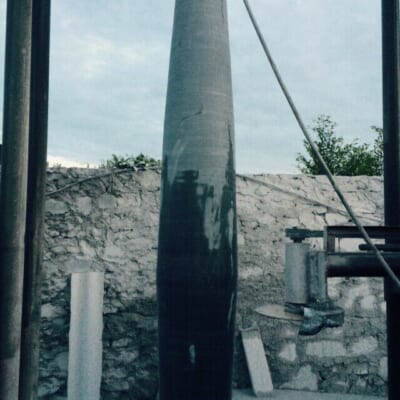 Cột Đá