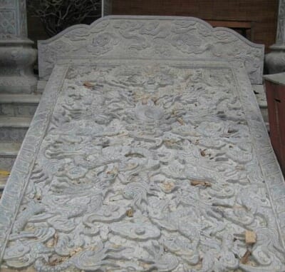 Chiếu Rồng Đá