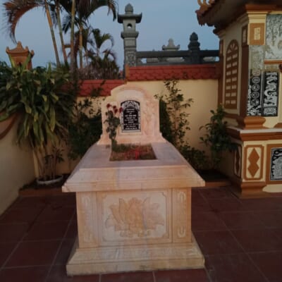 Mộ Đá