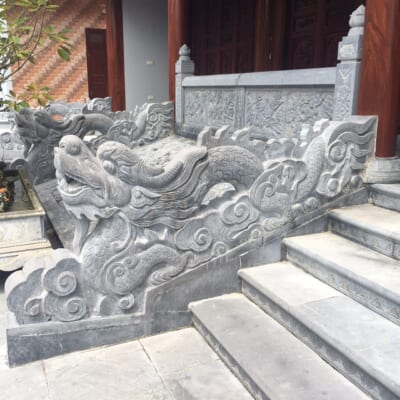 Rồng Đá