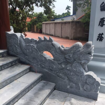 Rồng Đá