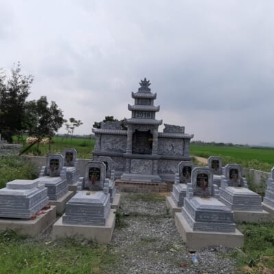 Lăng Mộ Đá