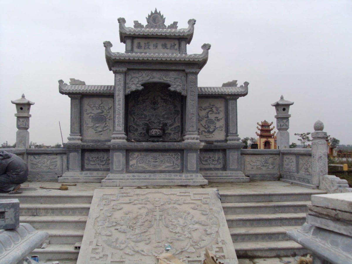 Lăng thờ đá